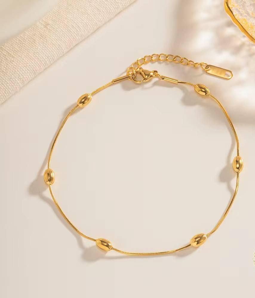 Dainty Gold Station Bracelet