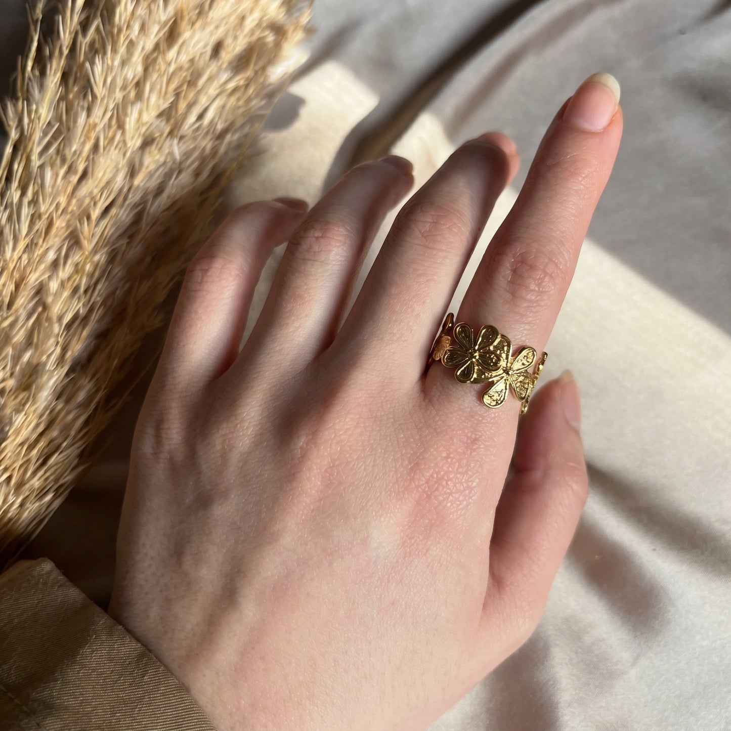 The Amara Bloom Ring