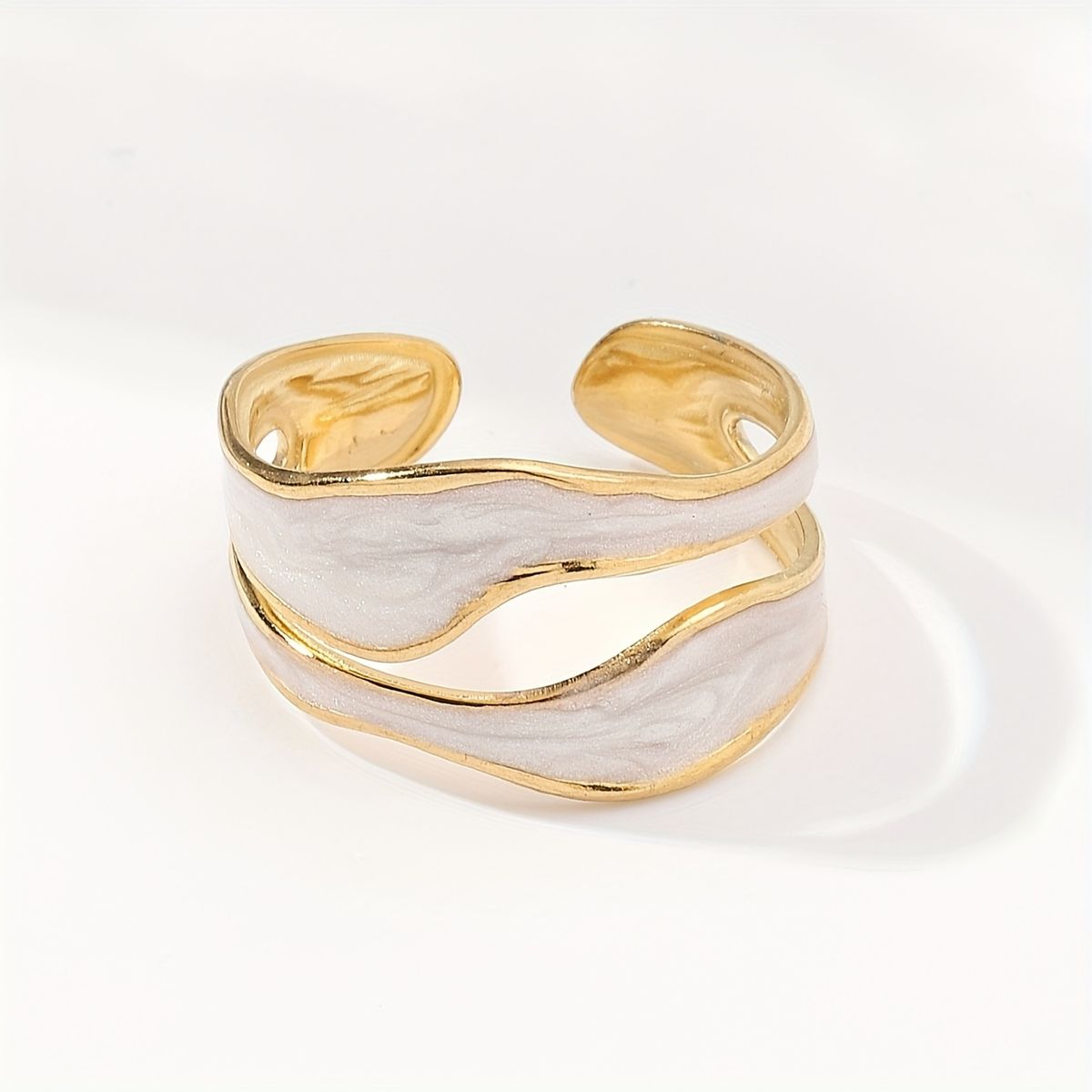 Rift Gold Ring