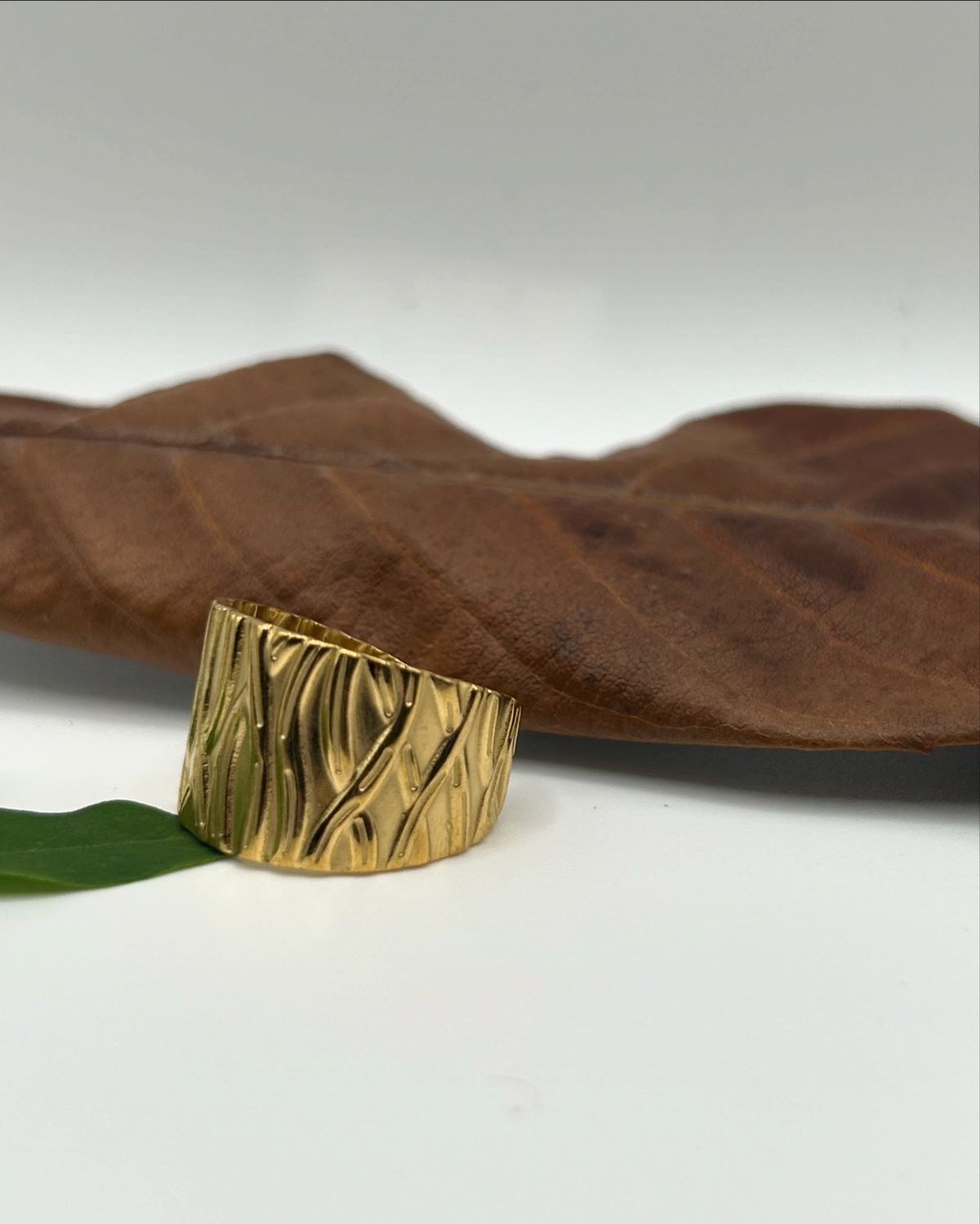 Scratched Ring