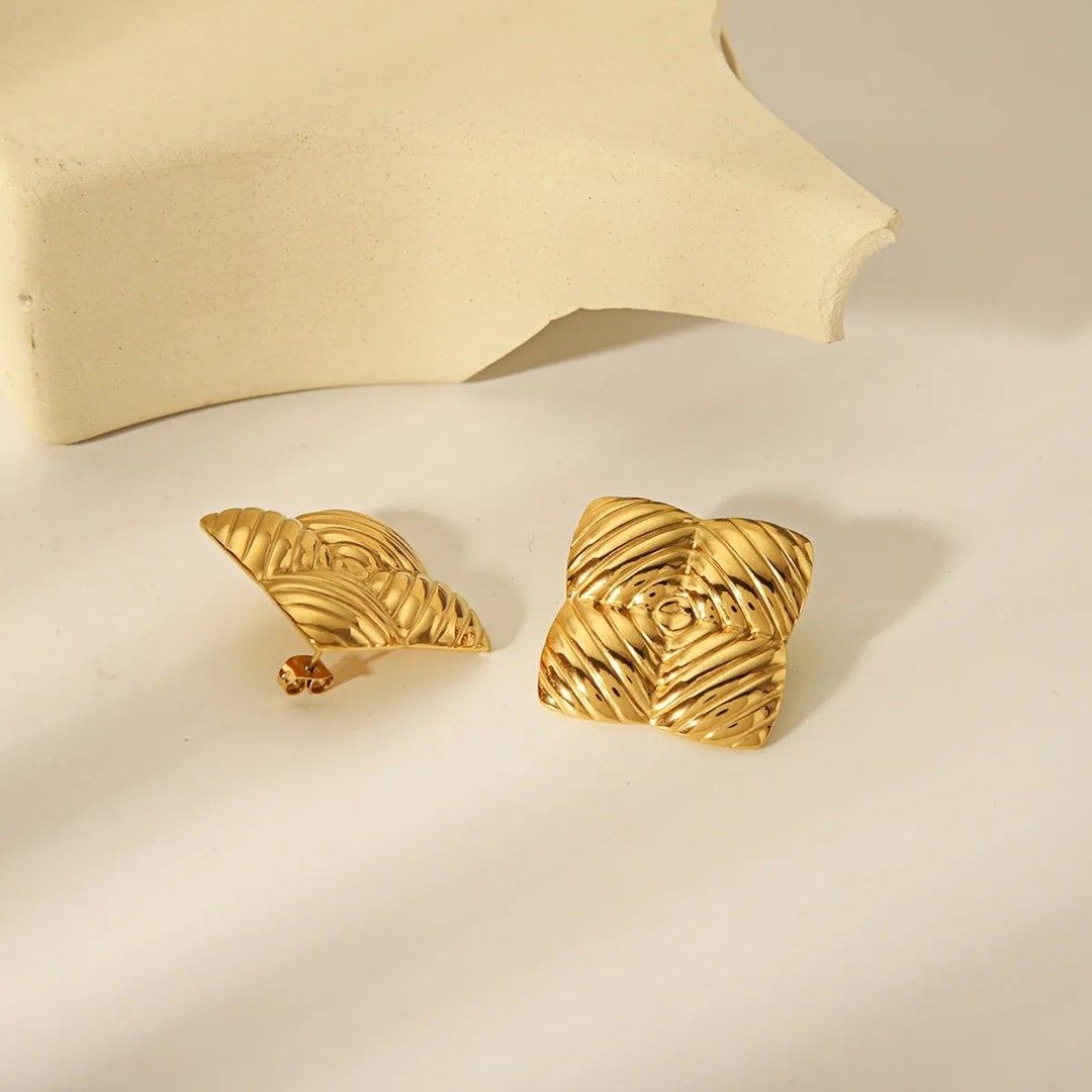 Birthstone Earring