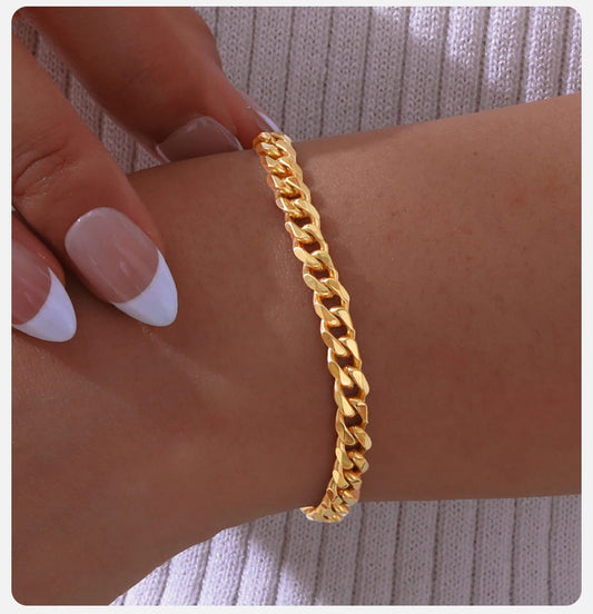 Curb Chain Bracelet
