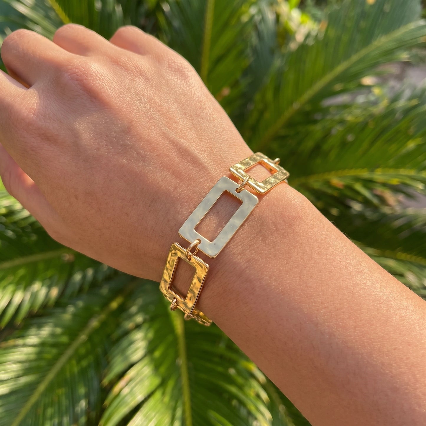 Elara Frame Bracelet
