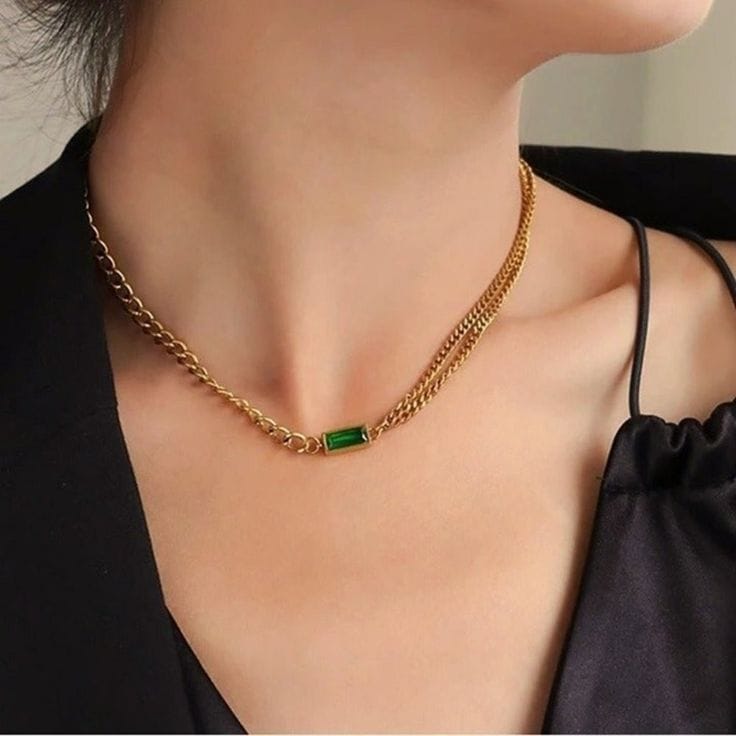 Emerald Curb Necklace