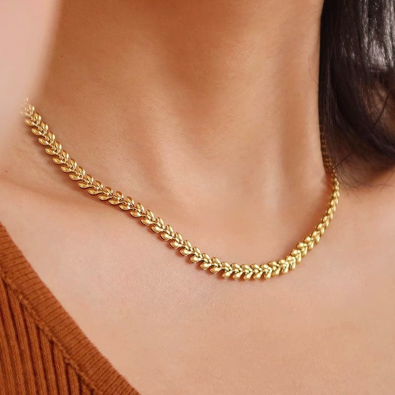 Gold Laurel Necklace