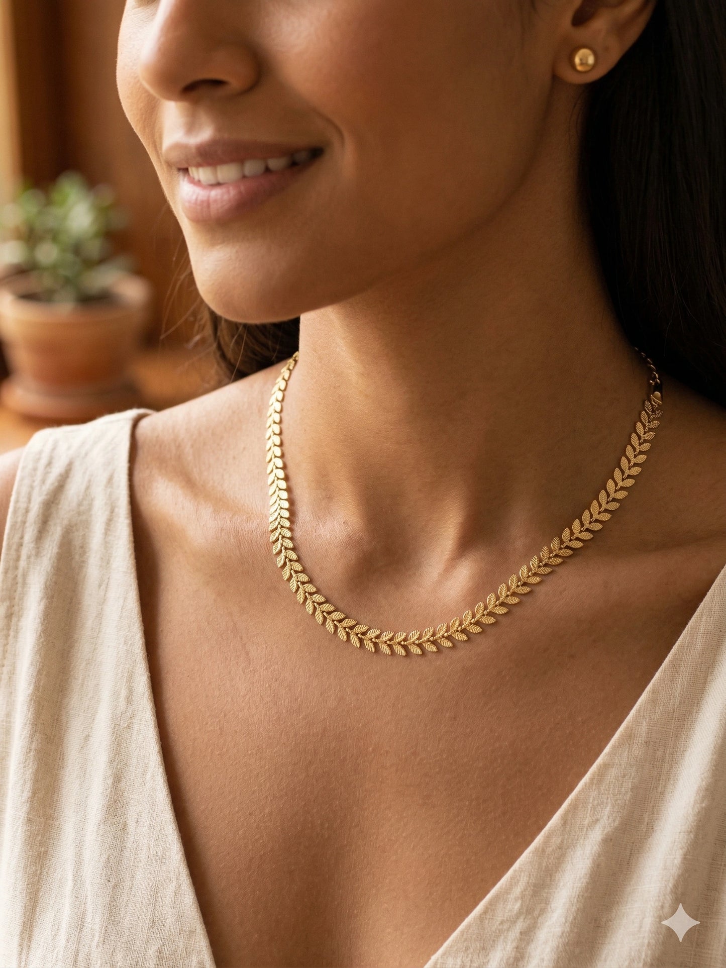 Gold Laurel Necklace