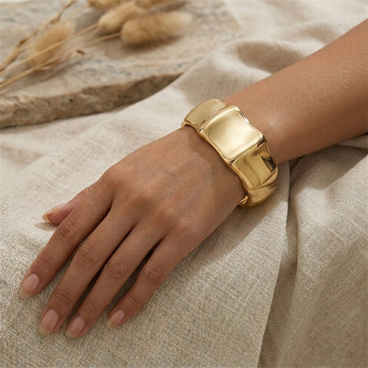 Sculpted Shine Cuff